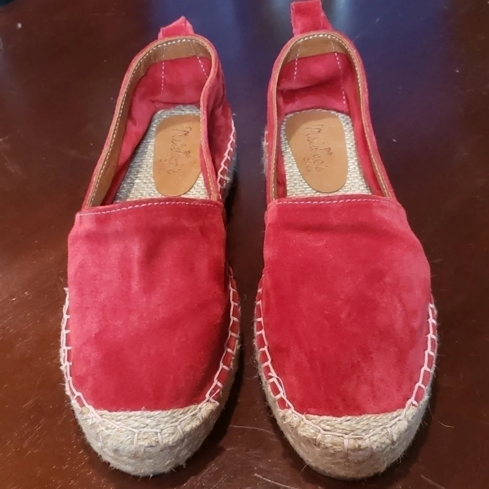 Maldives Espadrilles Suede Shoes Nwot